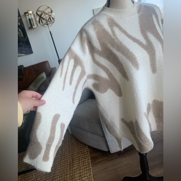 Altar’d State Oversized Sweater - Picture 4 of 6